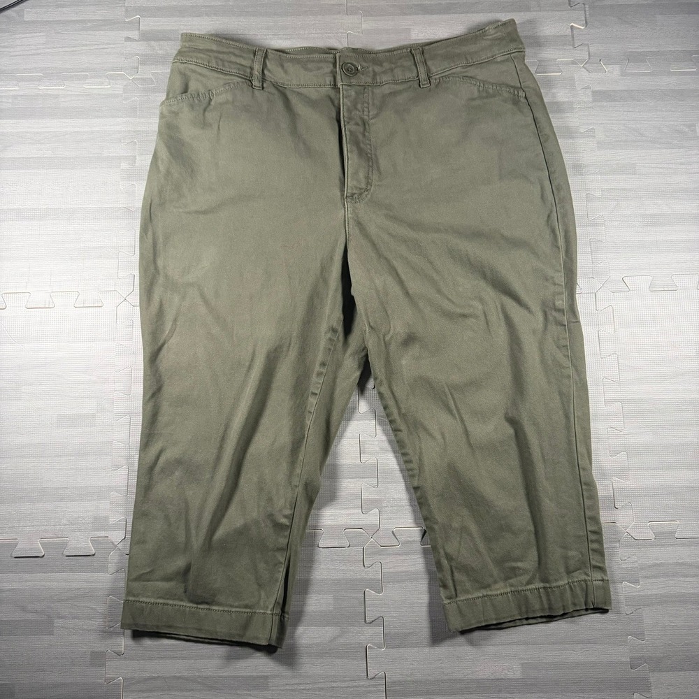 St Johns Bay Capri Pants Womens 16 Green Mid Rise Utility Stretch